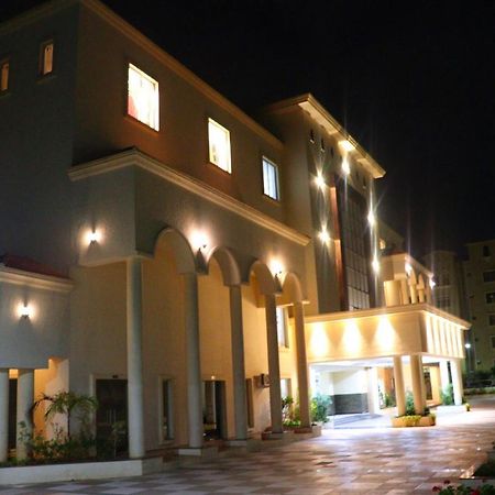 Rk - Inn Premium Suites Bangalore Buitenkant foto